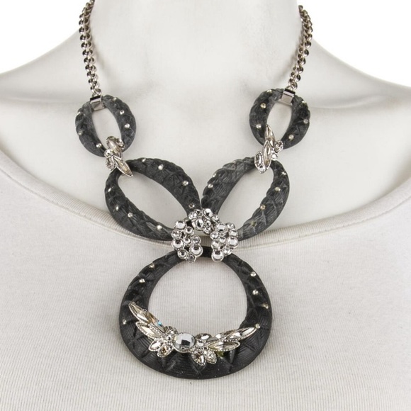 Alexis Bittar Jewelry - Stunning Alexis Bittar statement necklace